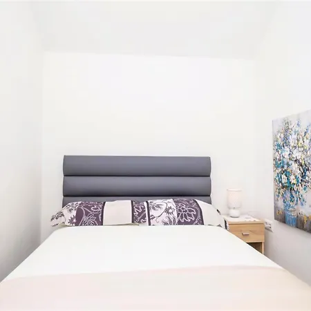 Apartment With Parking Space Plano, - 22550 Trogir