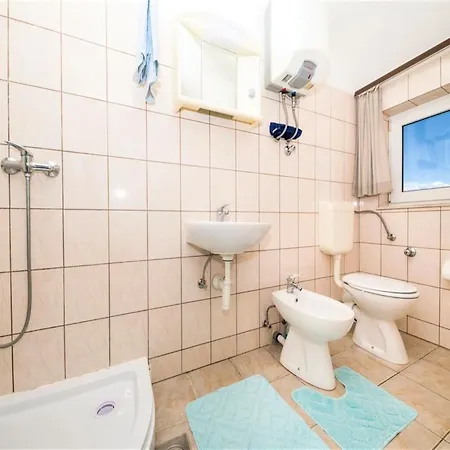 Apartment With Parking Space Plano, - 22550 Trogir