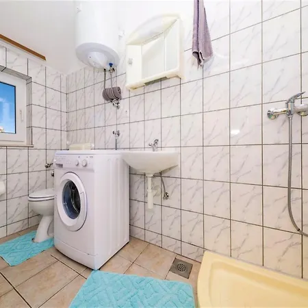 With Parking Space Plano, - 22550 * Trogir
